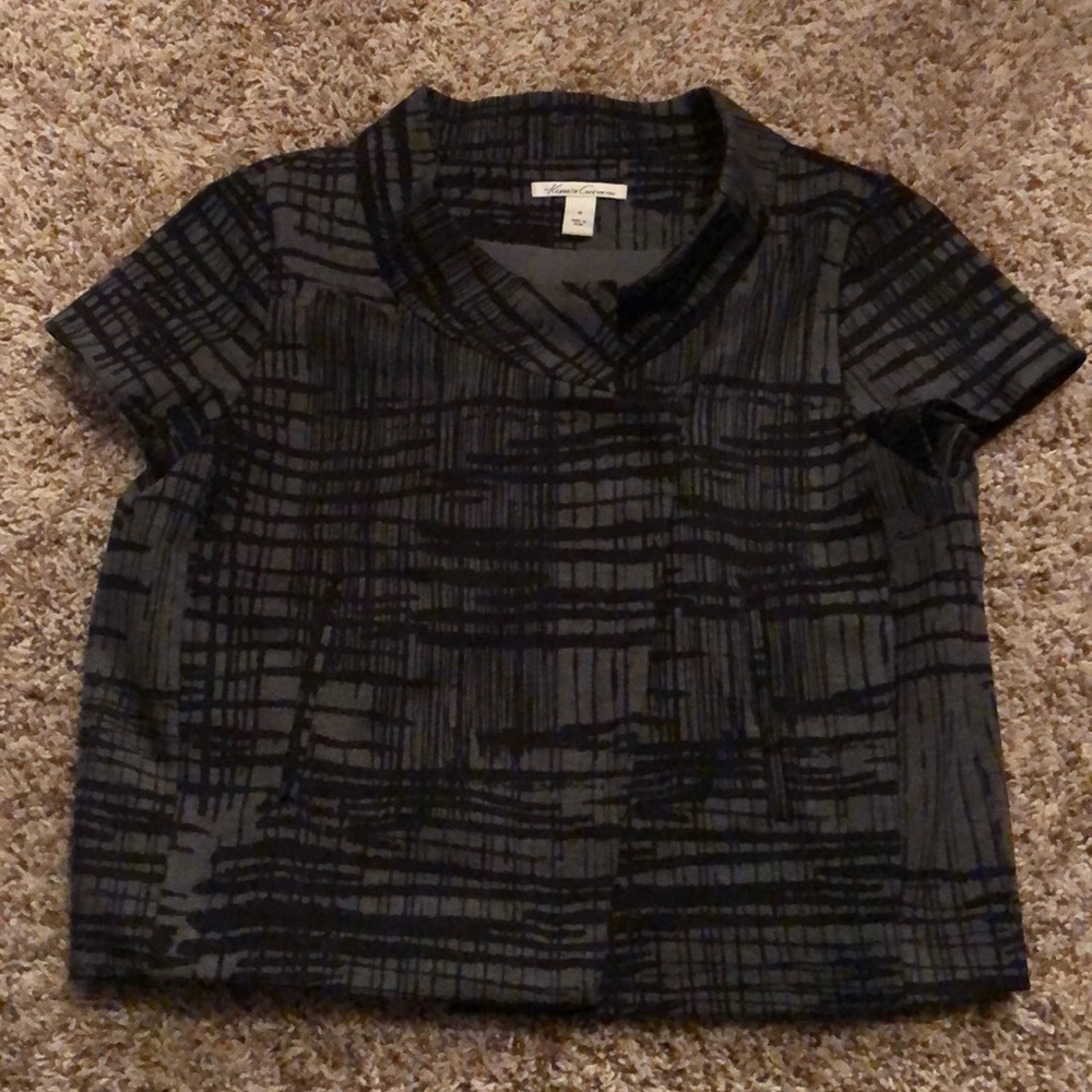 Short sleeve jacket/top